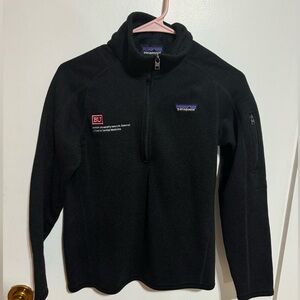 Patagonia black quarter zip boston university